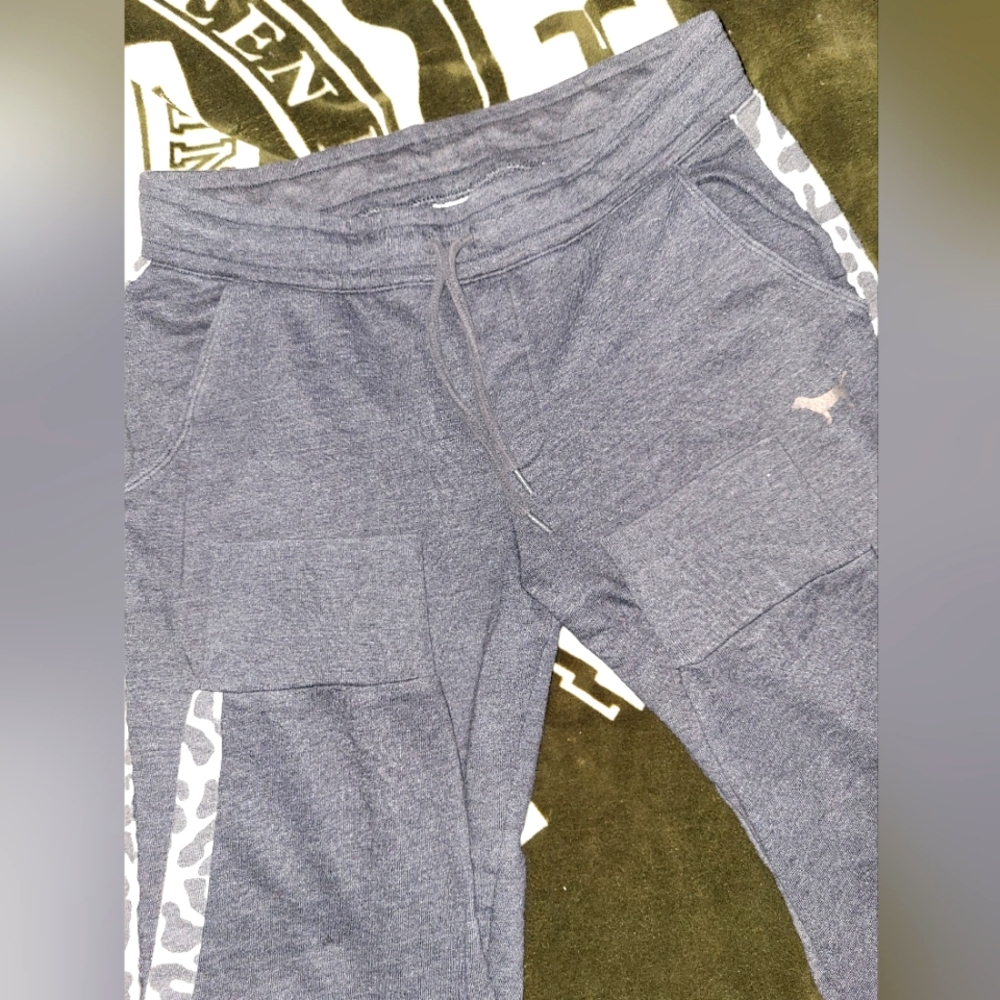 Vs pink vintage htf leopard jogger sweatpants, size large.